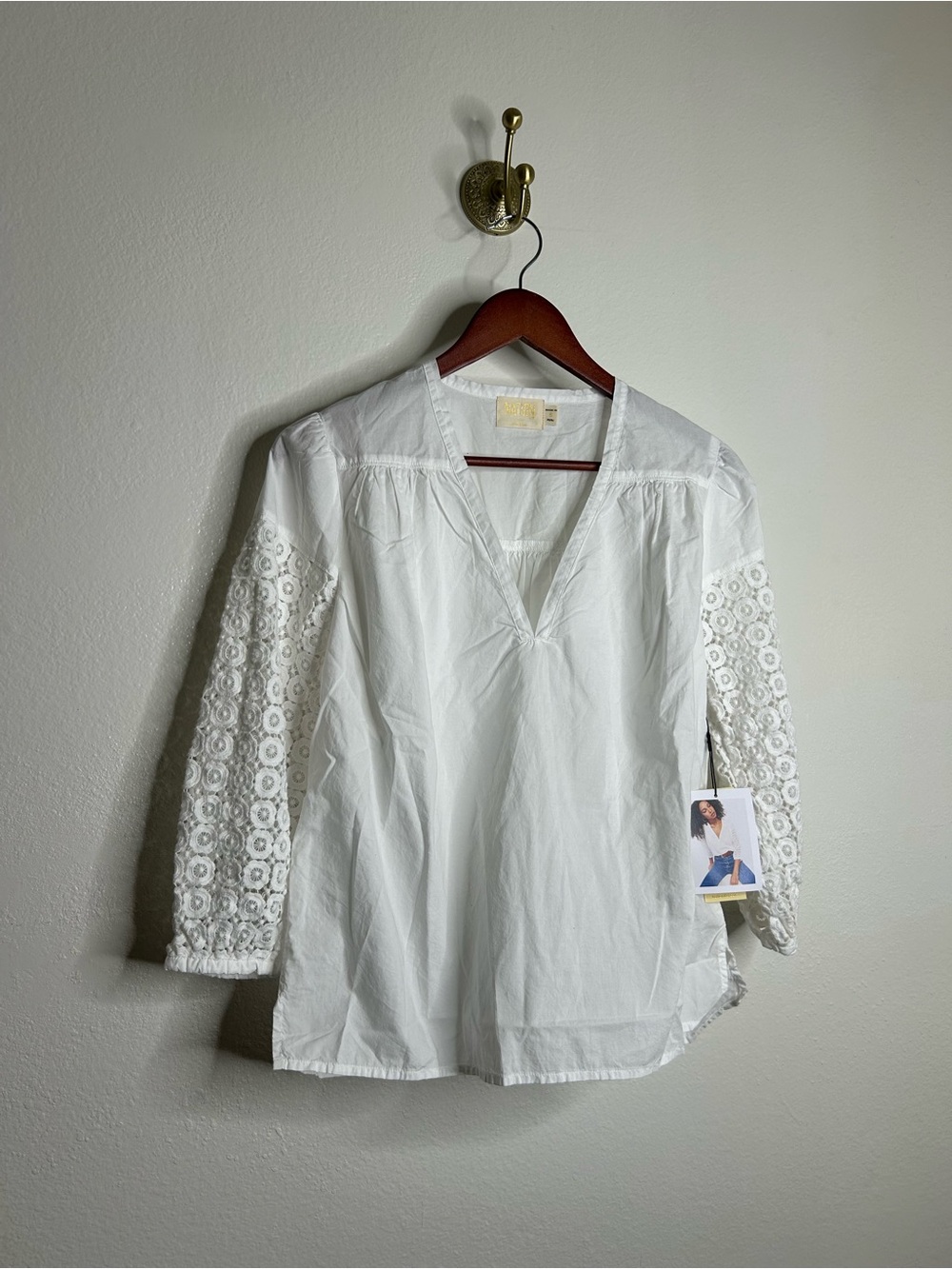 NWT Nation LA 100% Pima Cotton White V- Neck Crochet Sleeve Blouse Top